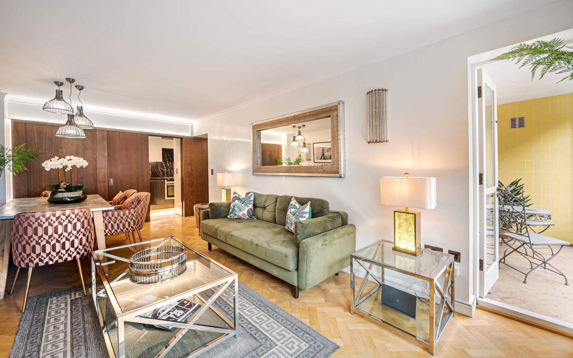 Modern Knightsbridge Apartment With Balcony Overlooking Harrods Prime Location Londres Exterior foto